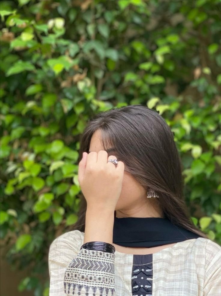 hidden face girl dp (79)