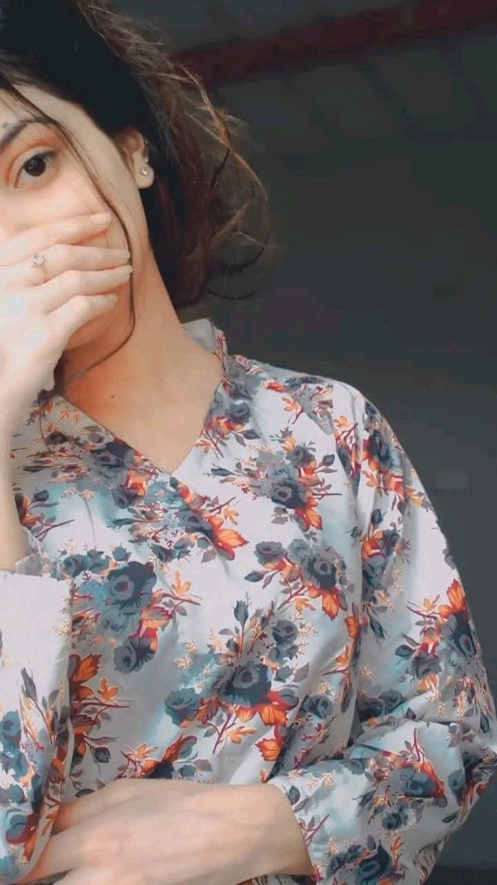 hidden face girl dp (80)