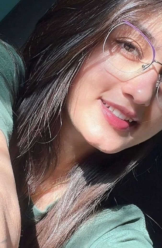 real simple girl image (3)