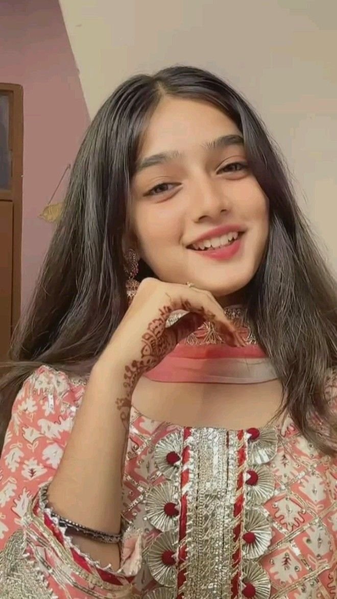 real simple girl image (33)