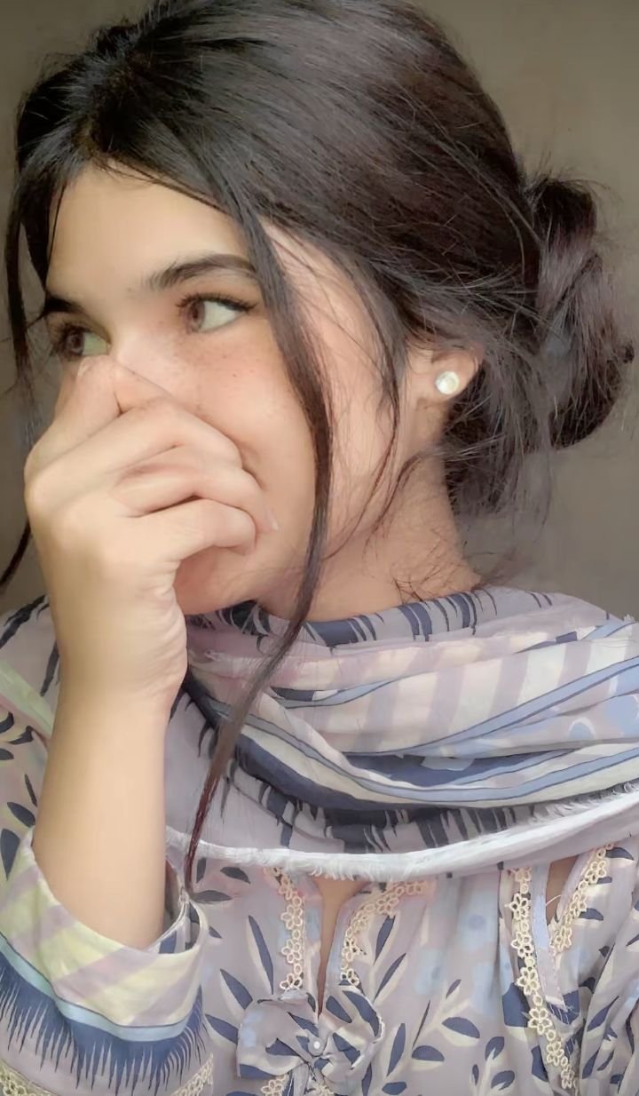 real simple girl image (37)