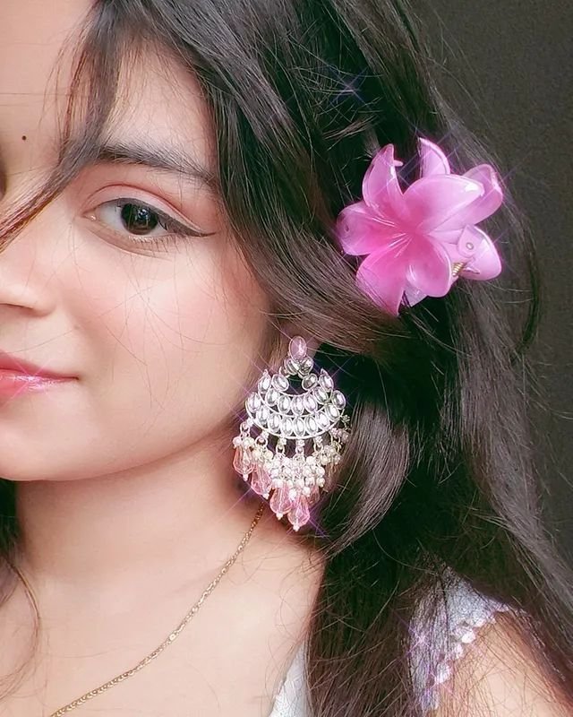 hidden face girl dp (55)